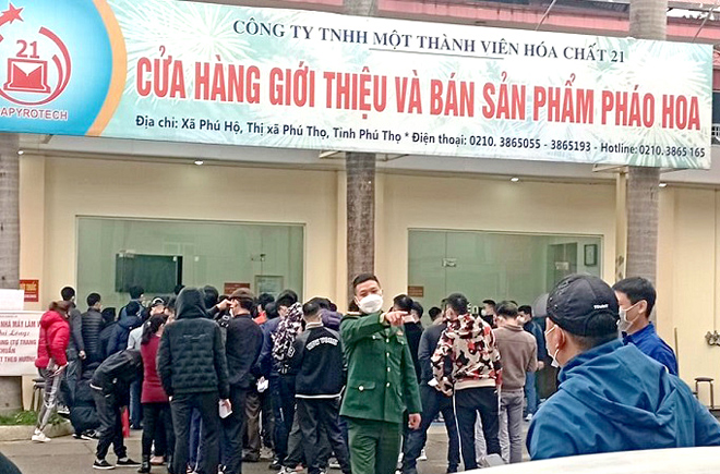Mua pháo hoa Bộ Quốc Phòng ở đâu chuẩn nhất rẻ nhất?